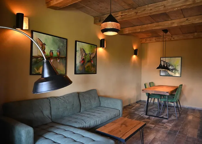 Lavender Hill, Eko & Wellness